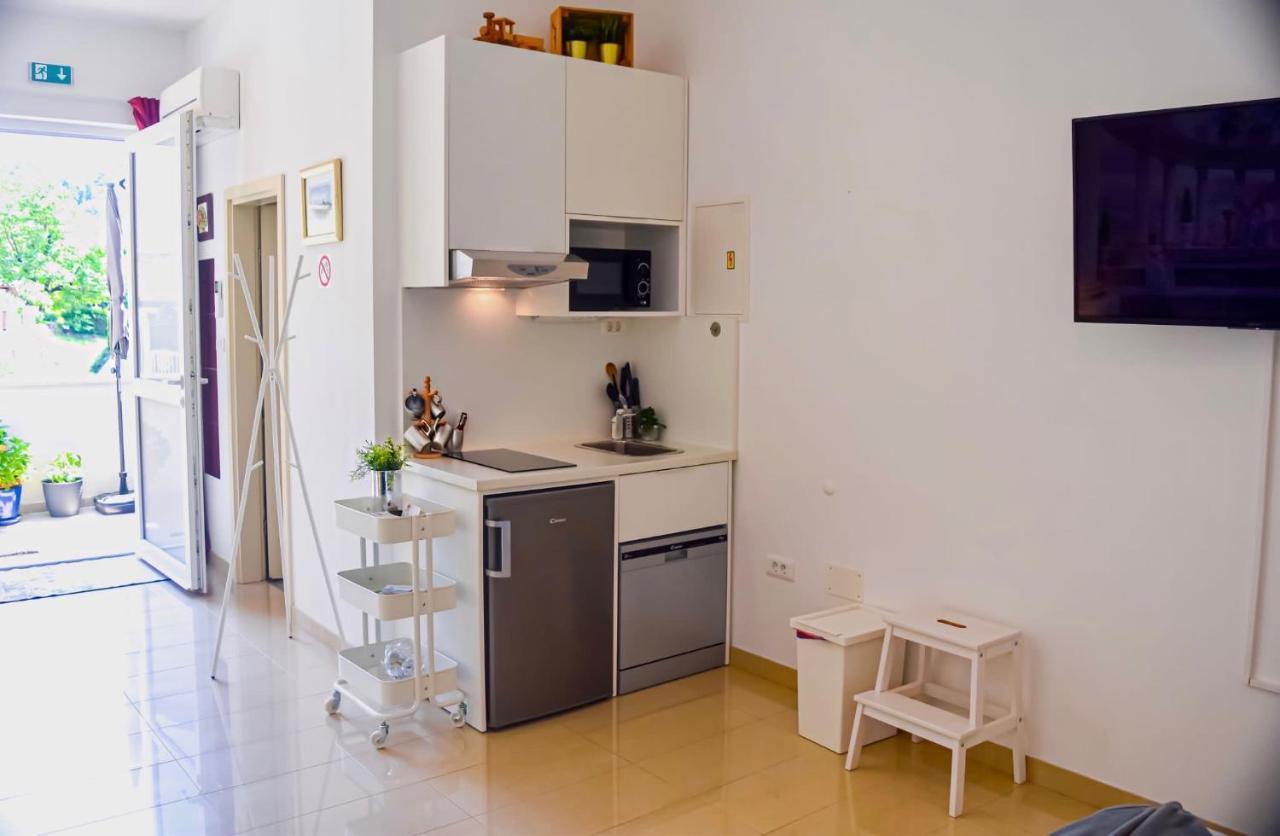 Stazion With Free Parking Apartment *